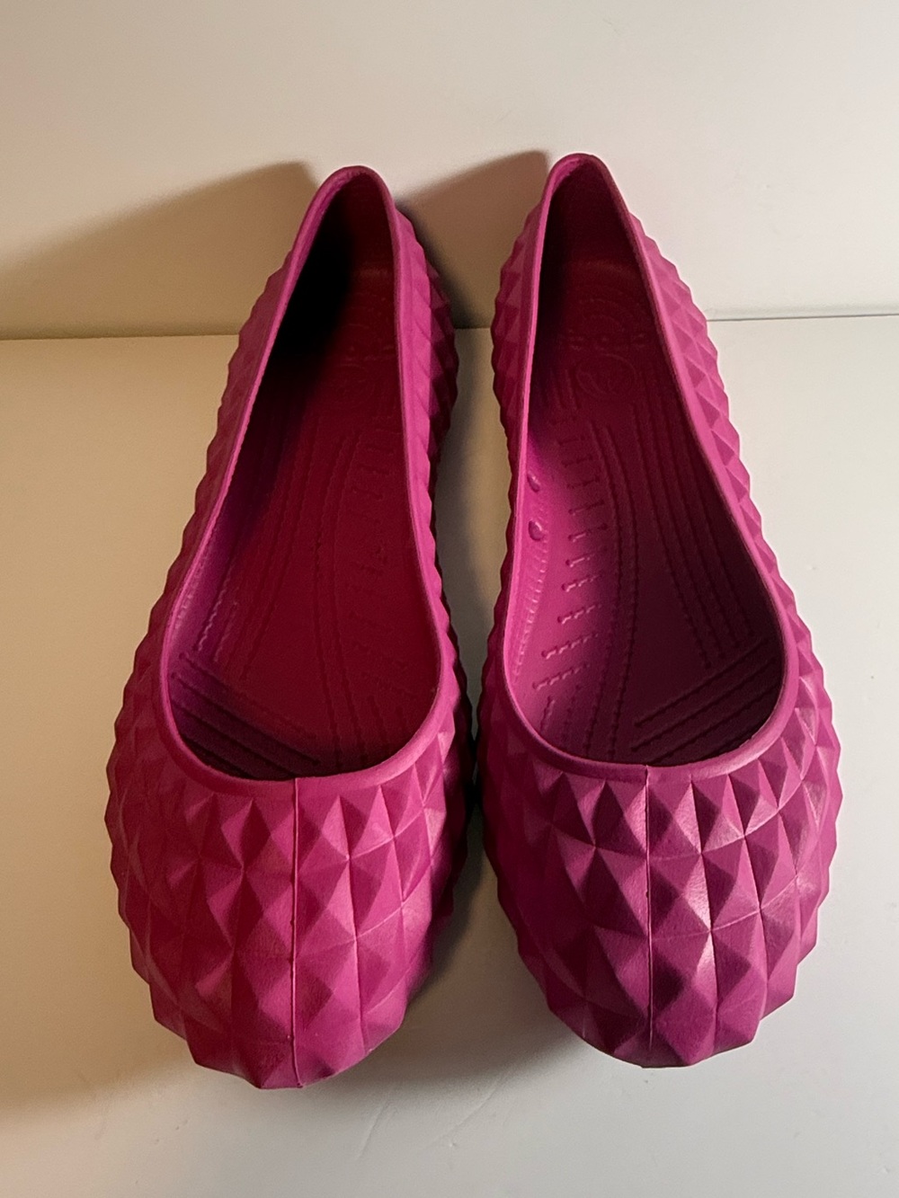 Crocs Sienna Ballet Flats Geo Women's W11 Croslite Comfort Slip On Shoes Pink